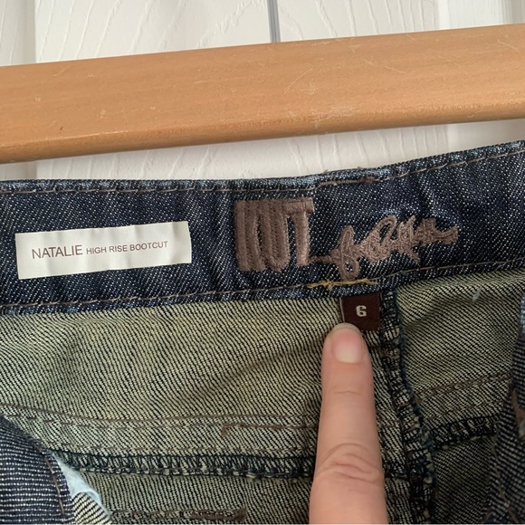 Kut from the Kloth Natalie High Rise Bootcut Jewelled Pocket Jeans - Picture 3 of 14